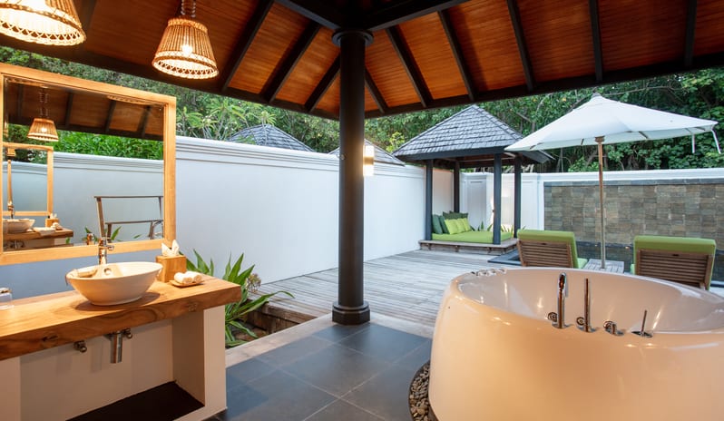 U.2-Bedroom-Beach-Residence