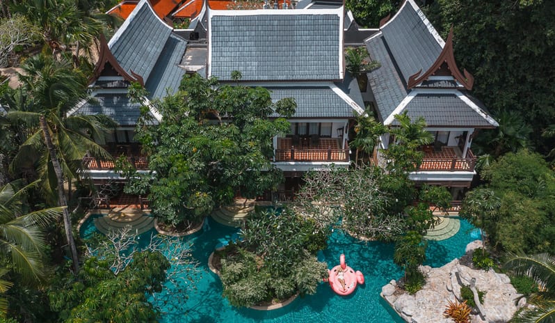 Lagoon Pool Access with Bathtub
