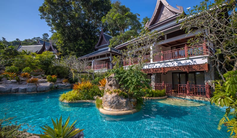 Lagoon Pool Access with Bathtub