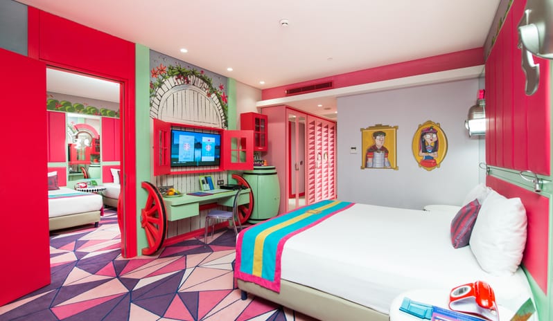 Deluxe Room Connection