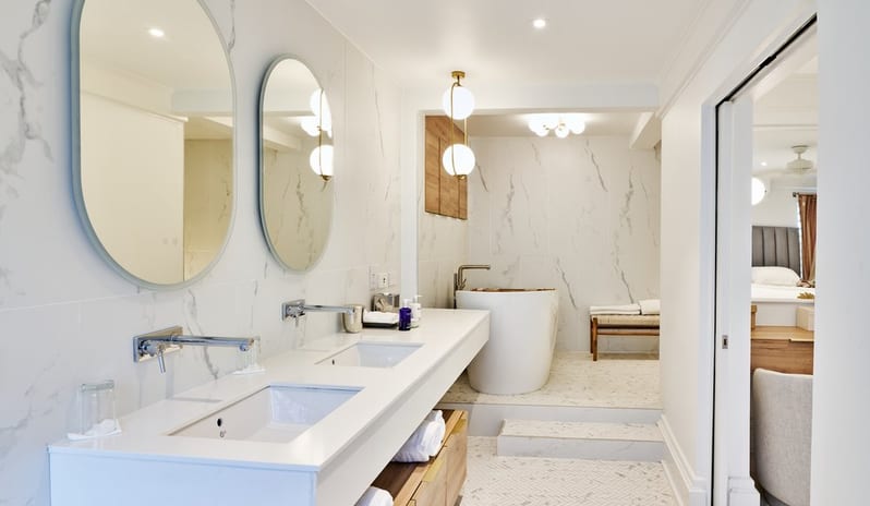 Superior Deluxe Suite