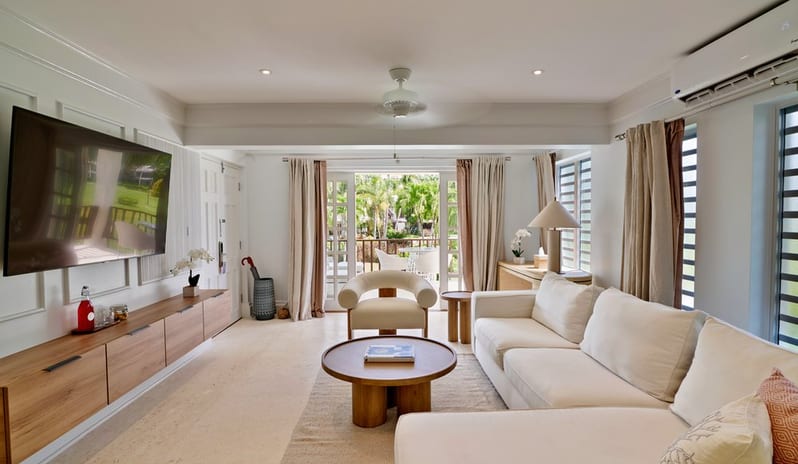 Superior Deluxe Suite