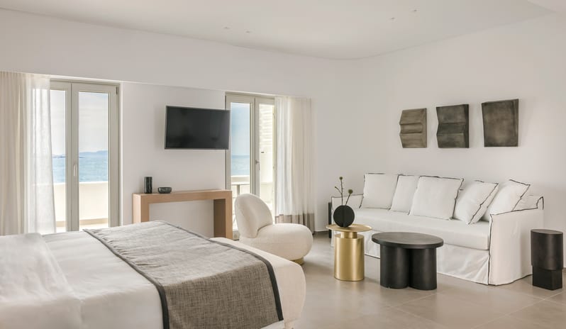 GRACE SUITE WITH PLUNGE POOL