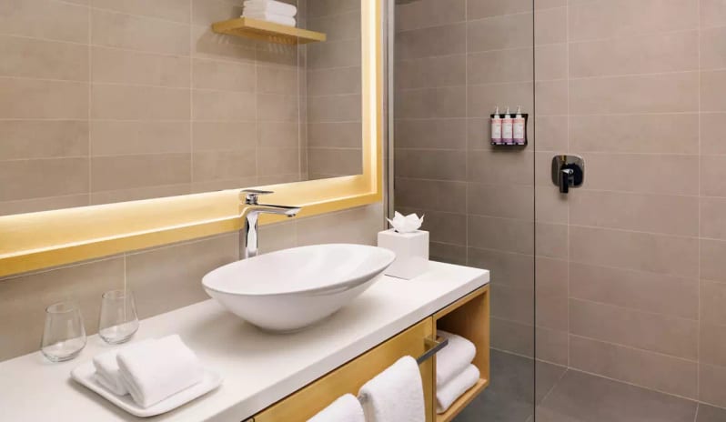 Movenpick Resort Al Marjan Island - Deluxe Beach & Pool View Room