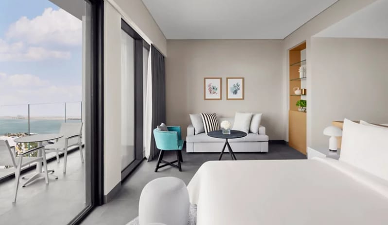 Mövenpick Resort Al Marjan Island - Panoramic Bridge Pool & Beach View Suite