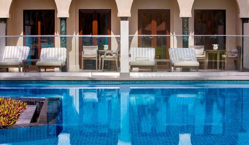 Al-Bustan-Palace-Ritz-Carlton-Deluxe-Lagoon-Access-King-Room