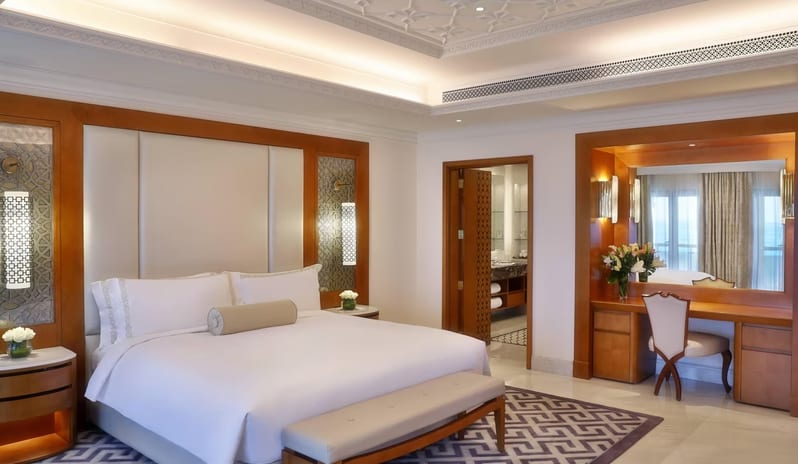 Al-Bustan-Palace-Ritz-Carlton-Abu-Dhabi-Presidential-Suite-Master-Bedroom