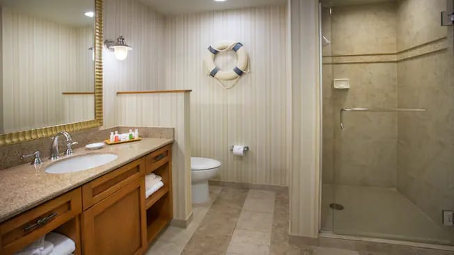Disney's Paradise Pier Hotel - 1 Bedroom Suite