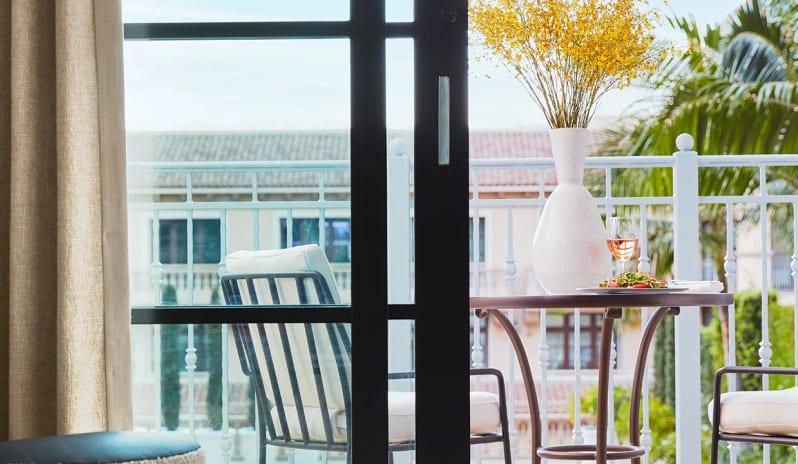 The Maybourne Beverly Hills - Terrace Junior Suite