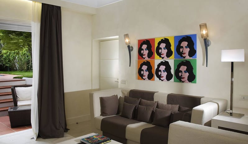 Suites with Private Pool and Garden