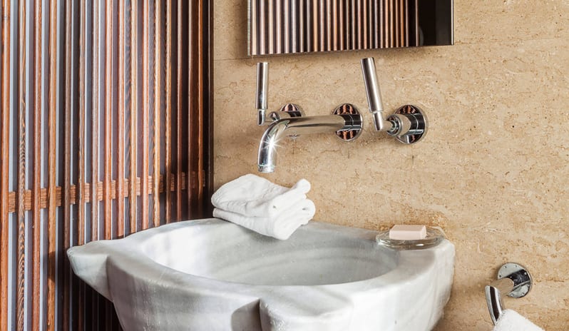 Suites with Private Pool and Garden