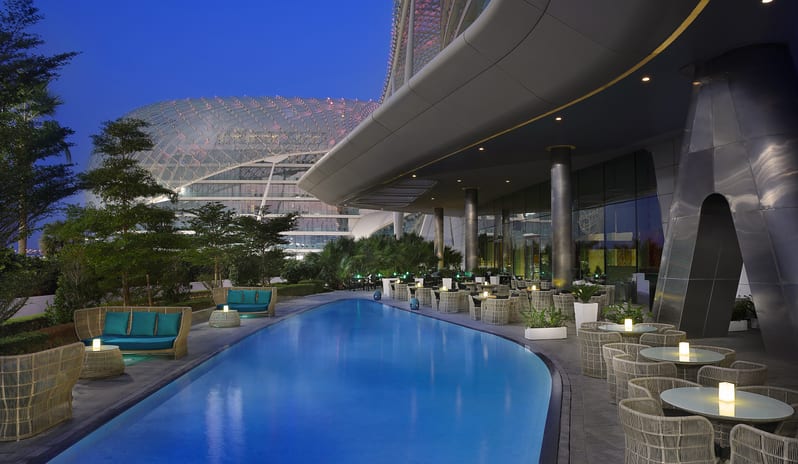 W ABU DHABI - AMICI 1