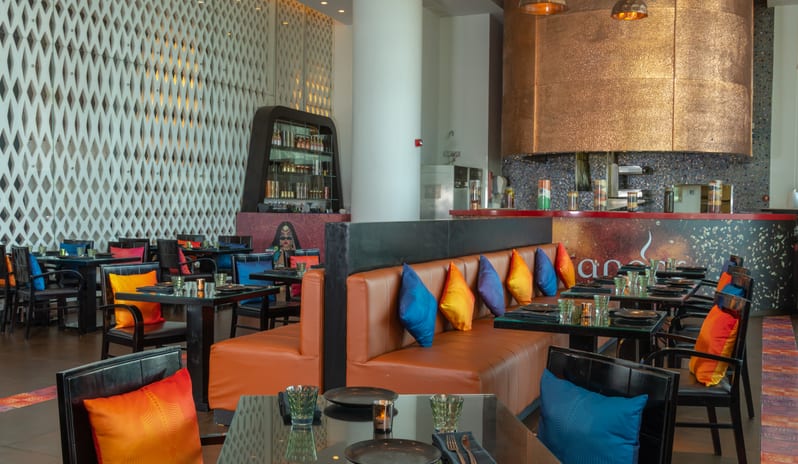 W ABU DHABI - ANGAR 2