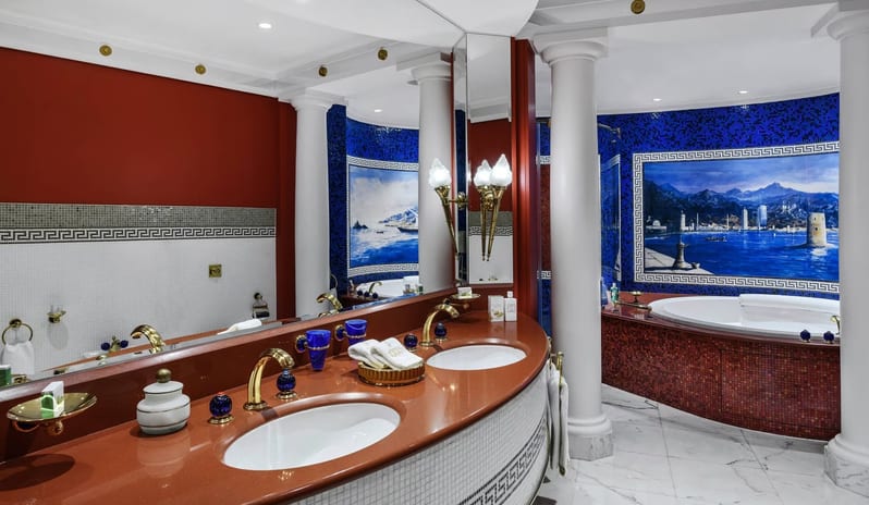Burj-Al-Arab-Deluxe-Marina-Suite-Bathroom
