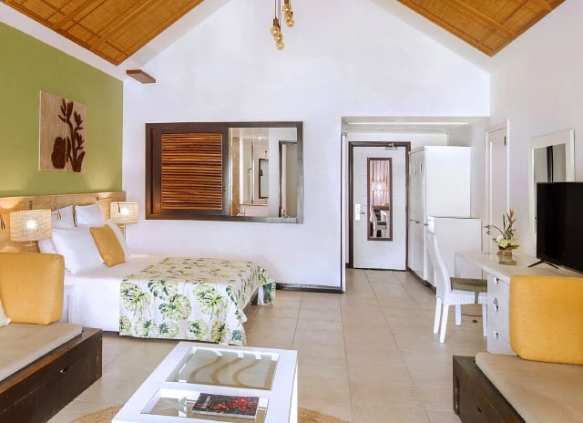 Deluxe Room, Interior