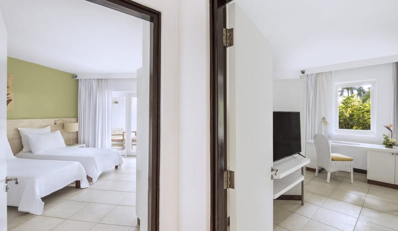 Victoria Beachcomber Resort & Spa - Two Bedroom Deluxe Family Apartment 5