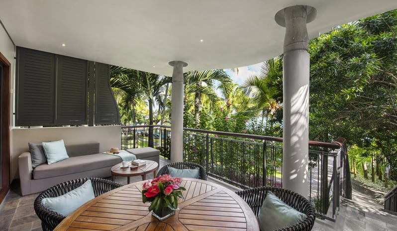 Royal Palm Beachcomber Luxury - Tropical Suite Outside