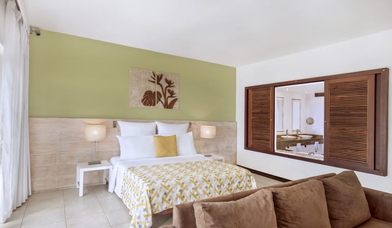 Victoria Beachcomber Resort & Spa - Two Bedroom Deluxe Family Apartment 6