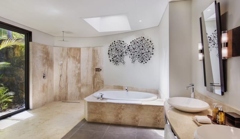 Trou Aux Biches Beachcomber Golf Resort & Spa - Beachfront Pool Suite Bathroom 2