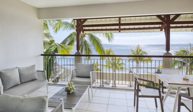 Victoria Beachcomber Resort & Spa - Rooms - Two Bedroom Superior First Floor Family Apartment Balcony