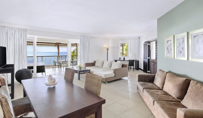Victoria Beachcomber Resort & Spa - Senior Suite Living