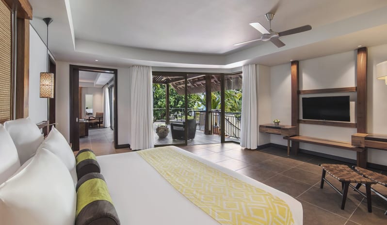 Trou Aux Biches Beachcomber Golf Resort & Spa - Beachfront Senior Pool Suite 2