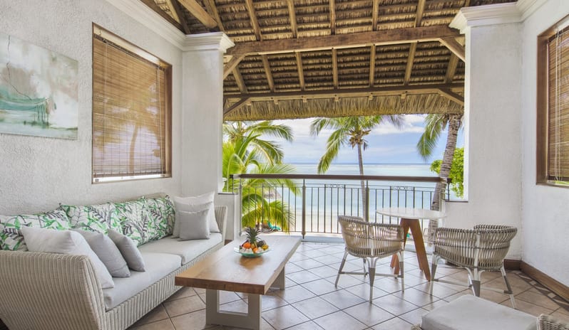 Paradis Beachcomber Golf Resort & Spa - Rooms - ﻿Junior Suite Beach Front Terrace