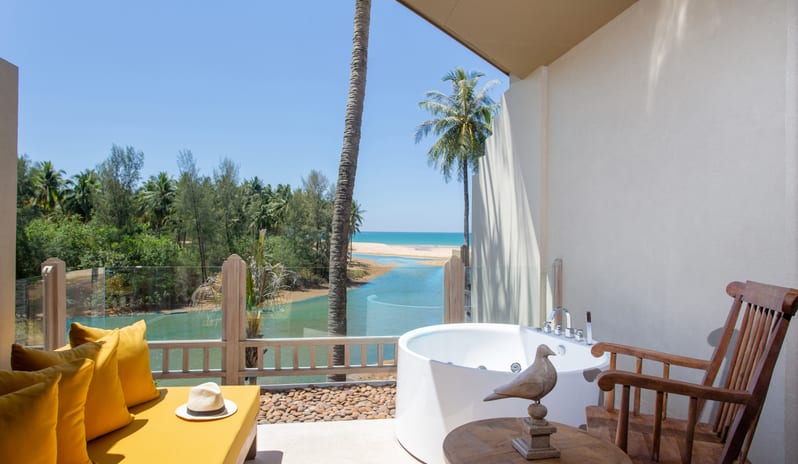 Seaside_Junior_Suite_with_Jacuzzi 2