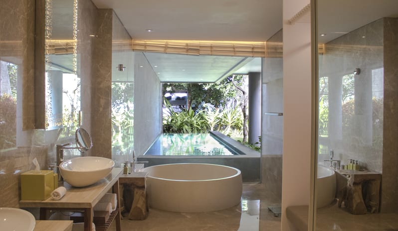 Heavenly Pool Suite - Bathroom