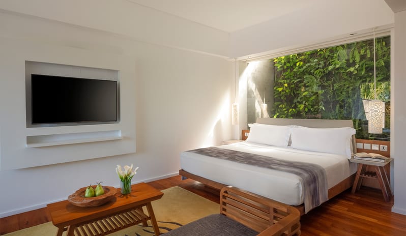 Heavenly Ocean View Pool Suite - One-king-bed