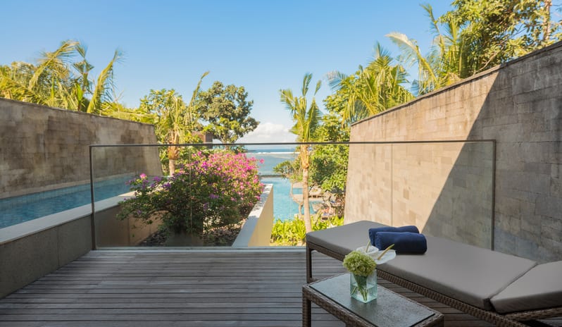 Heavenly Ocean View Pool Suite - Balcony