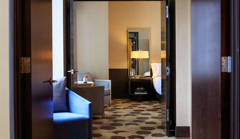 Royal Sonesta Chicago River North - Luxury Spa Suite