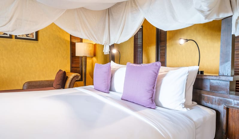 Paradee - Beach Front Pool Villa Bed 2