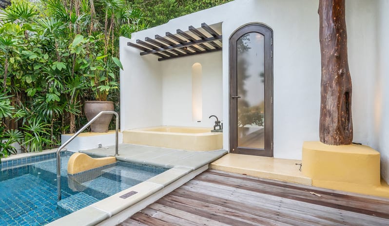 Paradee - Rooms - Beach Front Pool Villa 101