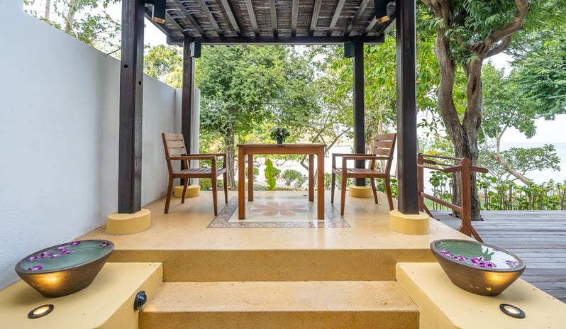 Paradee - Rooms - Beach Front Pool Villa 101