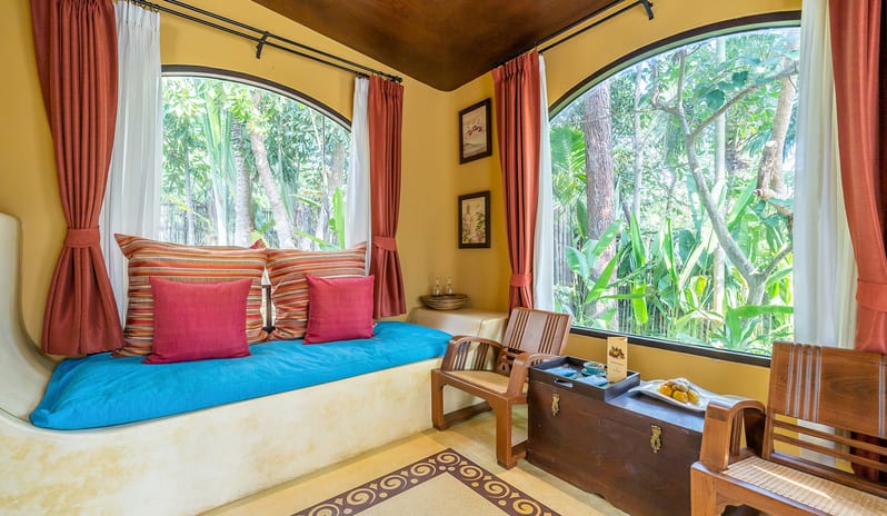 Paradee - Garden Villa Window Seating 2