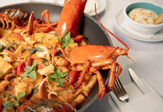 D Maris Bay - Manos Dish 1