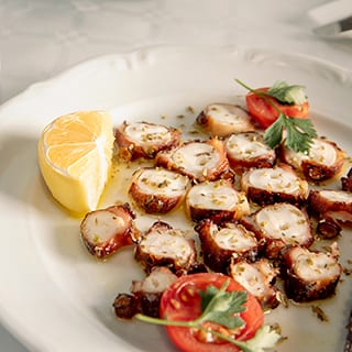 D Maris Bay - Manos Dish 2