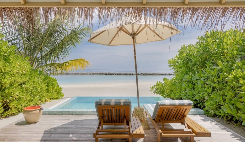 Family Beach Villa With Pool - Beach view