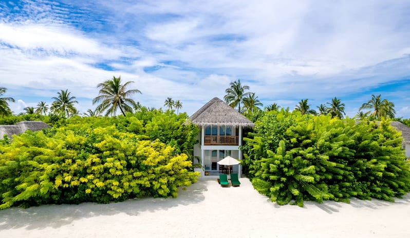 Grand Beach Villa with Pool - Exterior 2