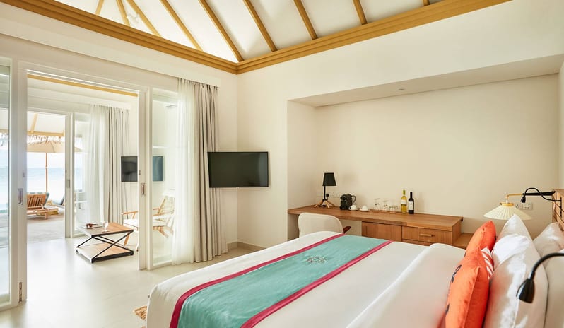 Family Beach Villa With Pool - Bed