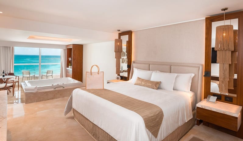 Sun Palace Cancun - Superior Honeymoon Suite