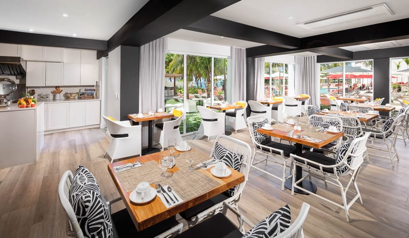 S Hotel Jamaica - Marketplace