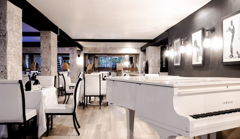 S Hotel Jamaica - Rock Steady