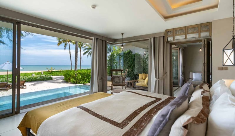 Devasom Khao Lak Beach Resort & Villas - Beachfront Pool Villa