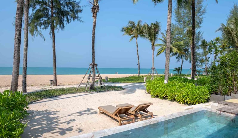 Devasom Khao Lak Beach Resort & Villas - Beachfront Pool Villa