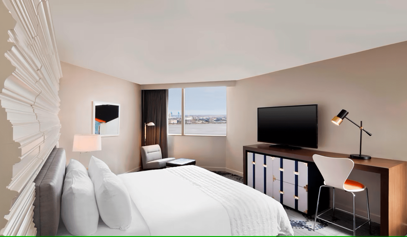 Le Meridian New Orleans - Executive Suite