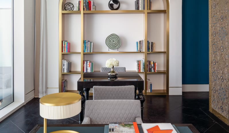 Crescent Suite With 1 Double Bed Living