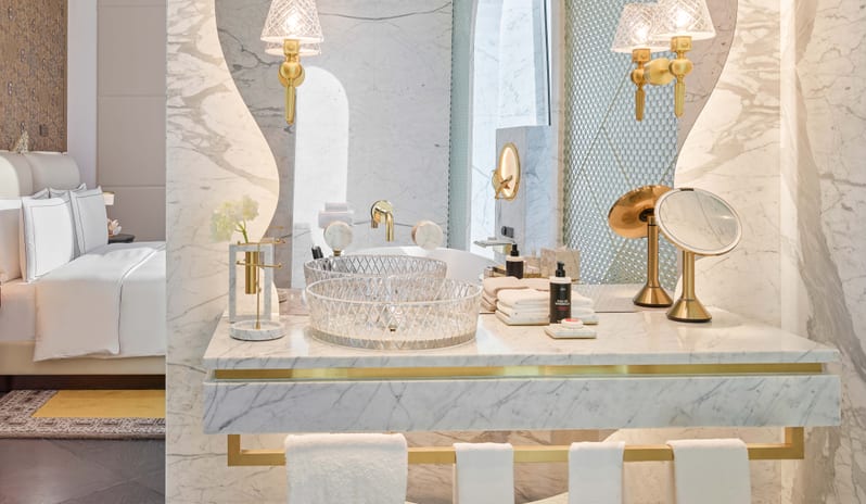 Urban Signature Suite With 1 Double Bed Bathroom