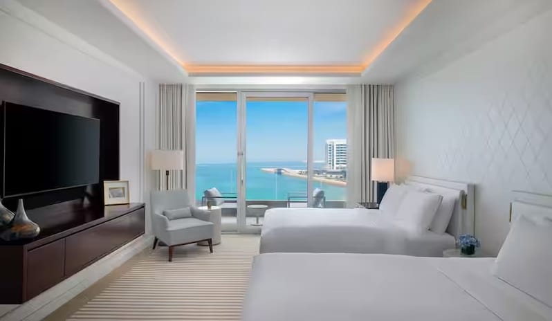Deluxe One-Bedroom Suite Double